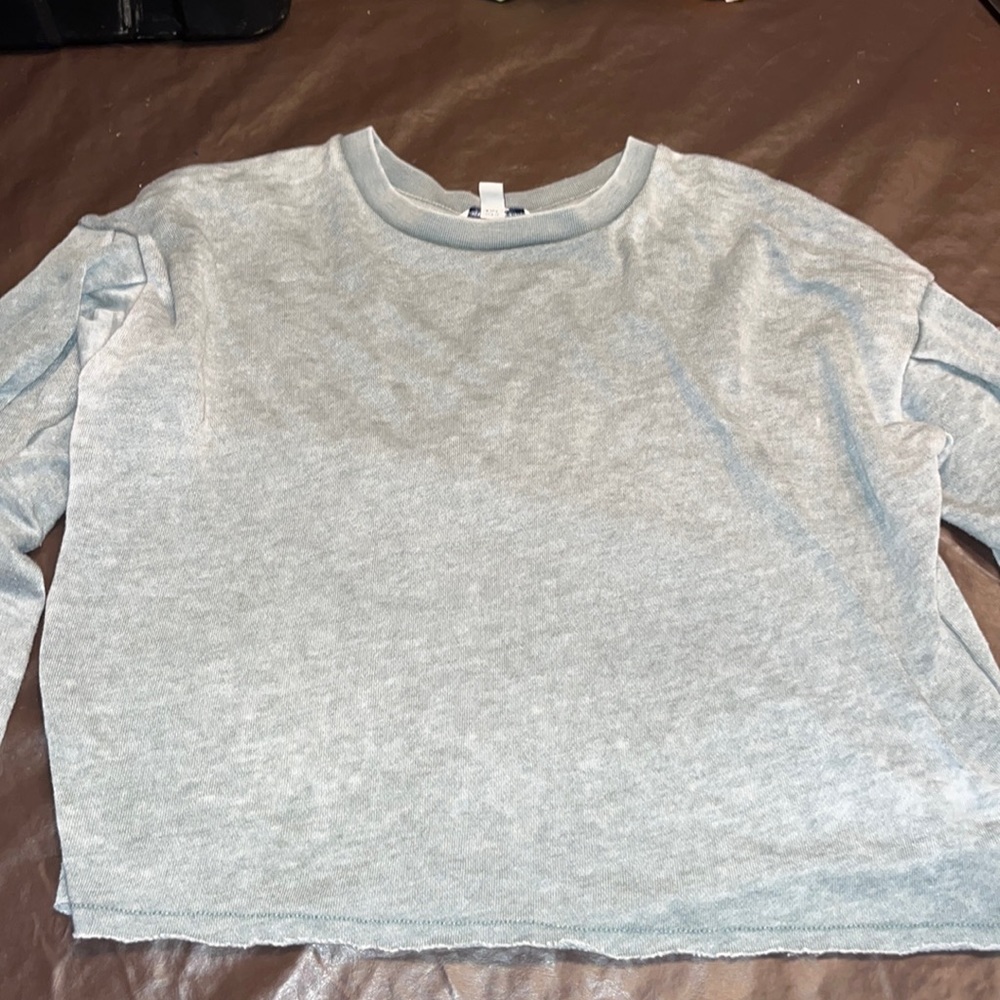Dark green/whiteish detailed long sleeved cropped sweatshirt